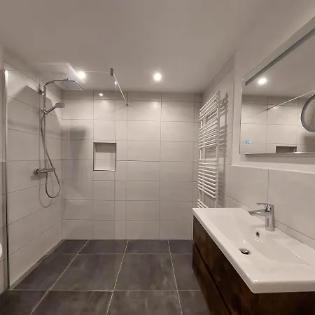 Asmuss In * Rabenholz