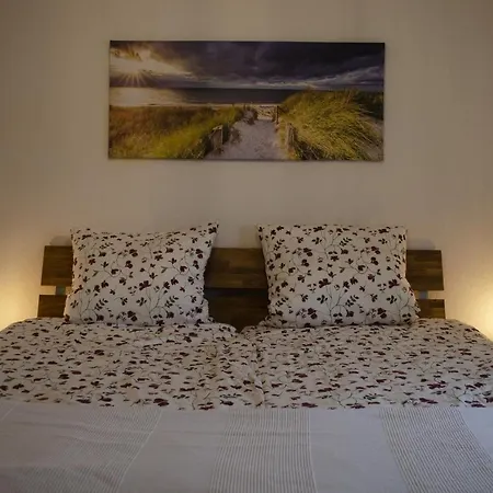 아파트 Asmuss In *